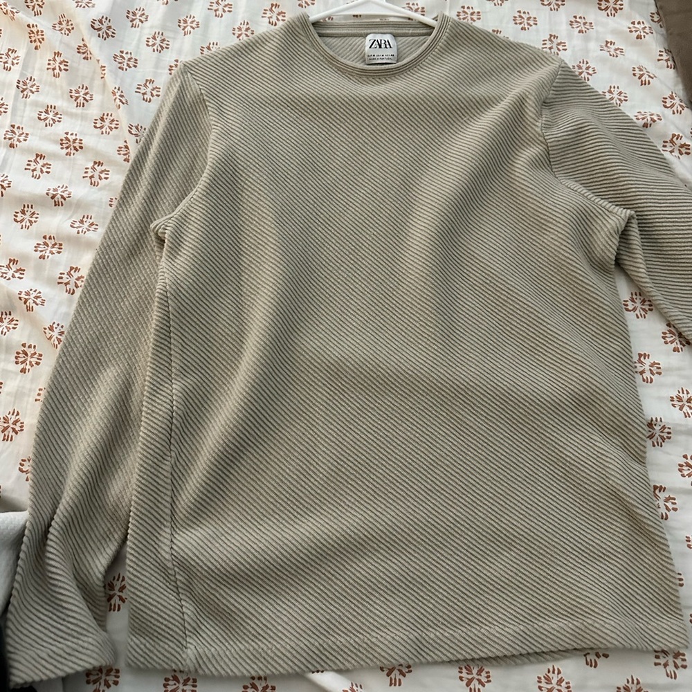 Tan Zara Sweater Size M